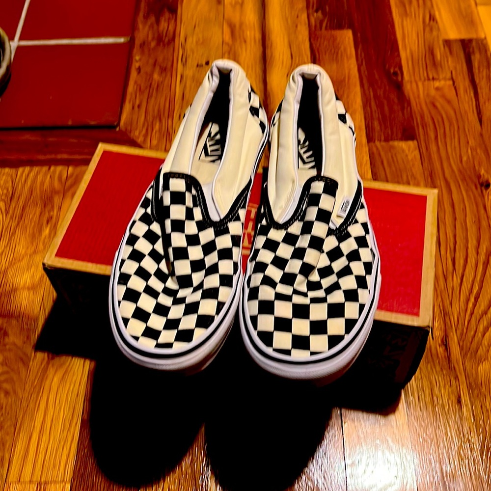 VANS black and white checkered sneakers